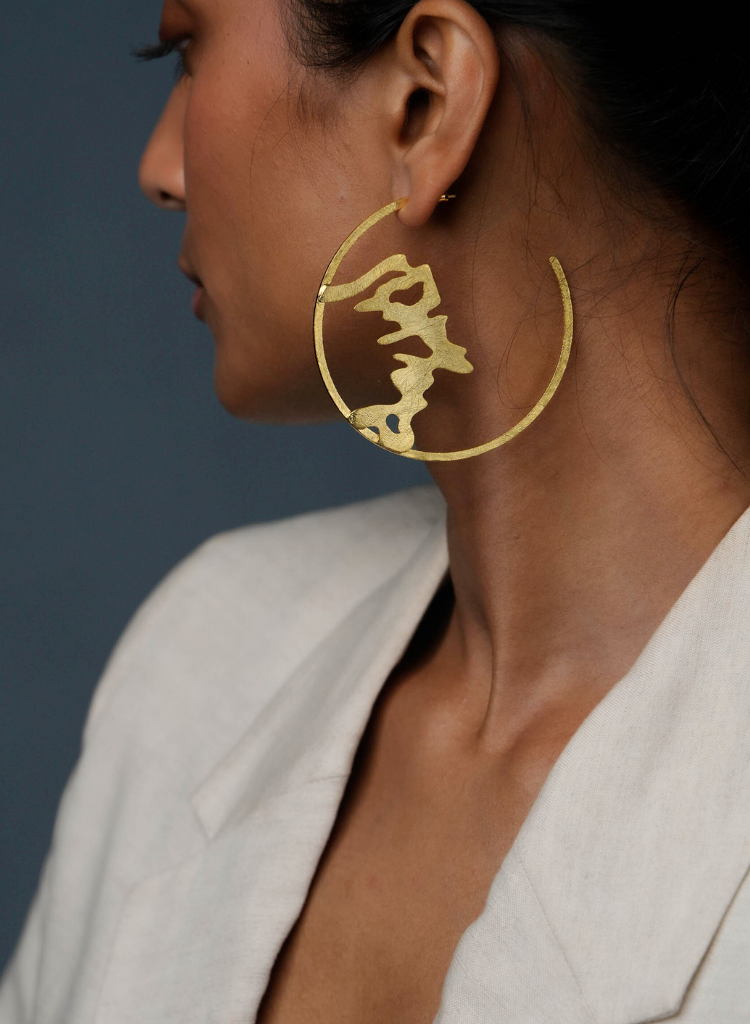 Beltza_Earrings-Gold-D.png