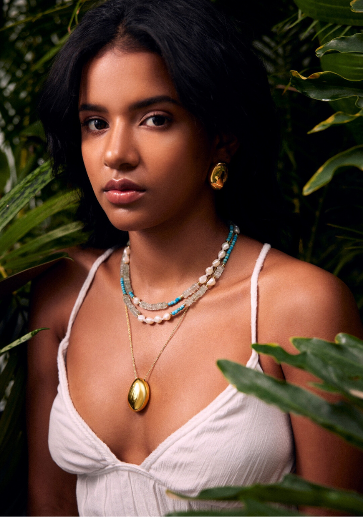 Cleo-Necklace-B.png
