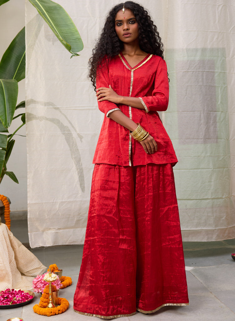 Dhara-Set-Red-A_da336559-a16e-4341-9f22-454ba7b77a8a.jpg