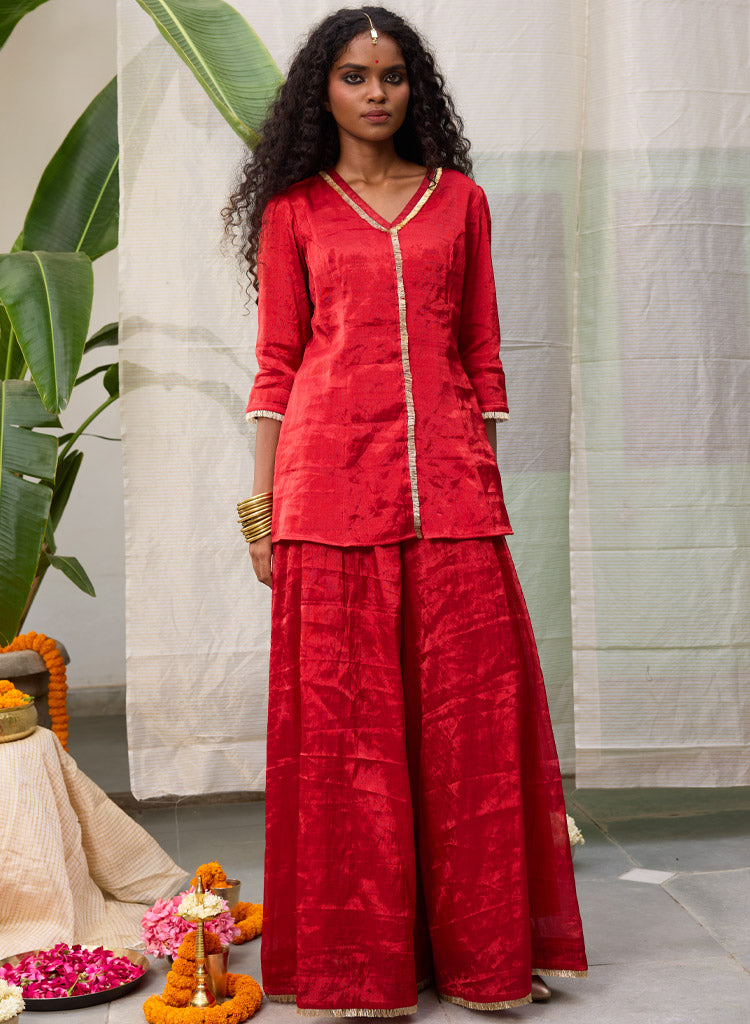 Dhara-Set-Red-B_ac1e666c-94dd-431f-ae81-99b9313c4195.jpg