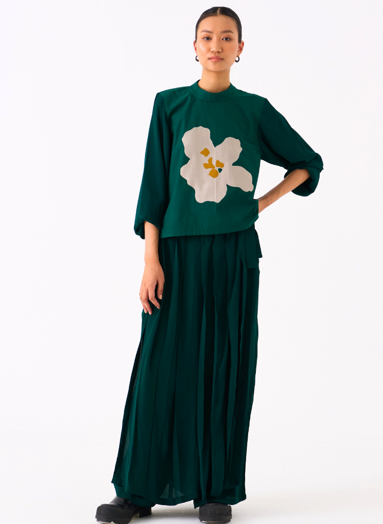 Floral-Applique-Top-Green-A.png