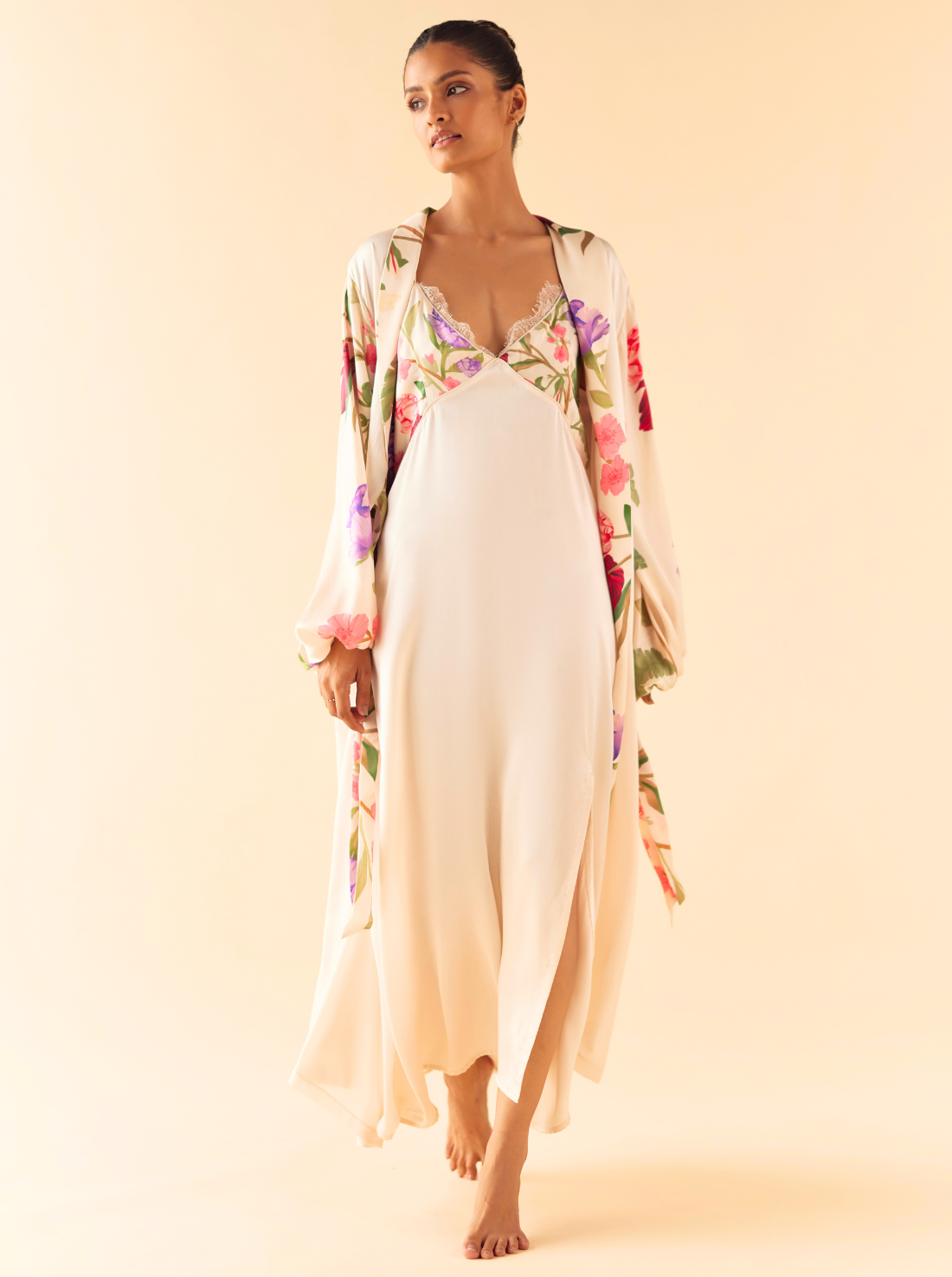 Floral-Dream-Silk-Robe-D_74b39010-f3db-4ca9-be46-23ca9e5de8ee.png