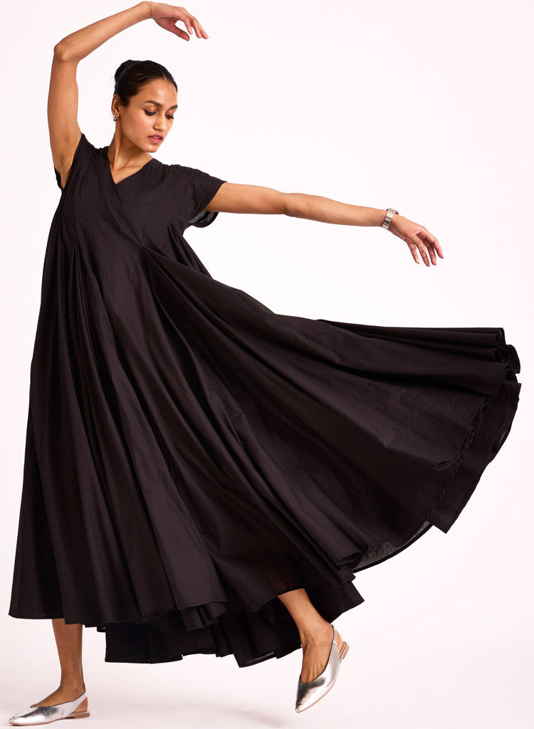 Hadil-Black-Dress-H.jpg