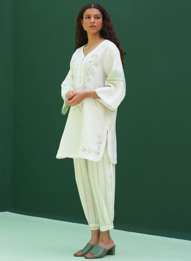 Insha-Kurta-Set-Ivory-A.png