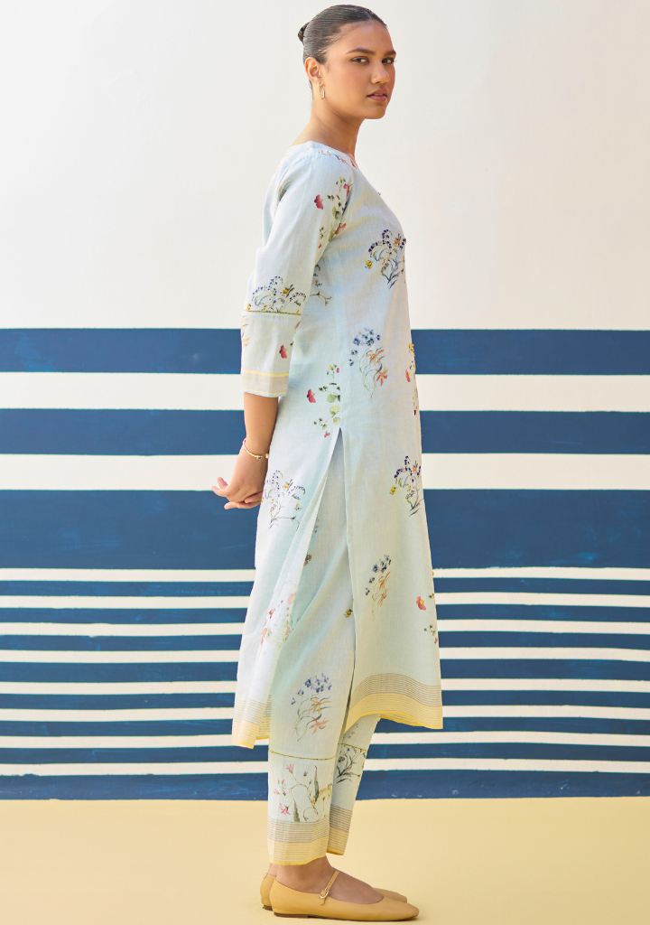 Kera-Floral-Kurta-Sky-E_5aeae313-5796-4102-a78d-d68b88bd4a5b.png