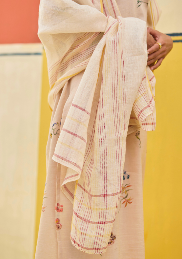 Mana-Stripe-Linen-Dupatta-Sand-B.png