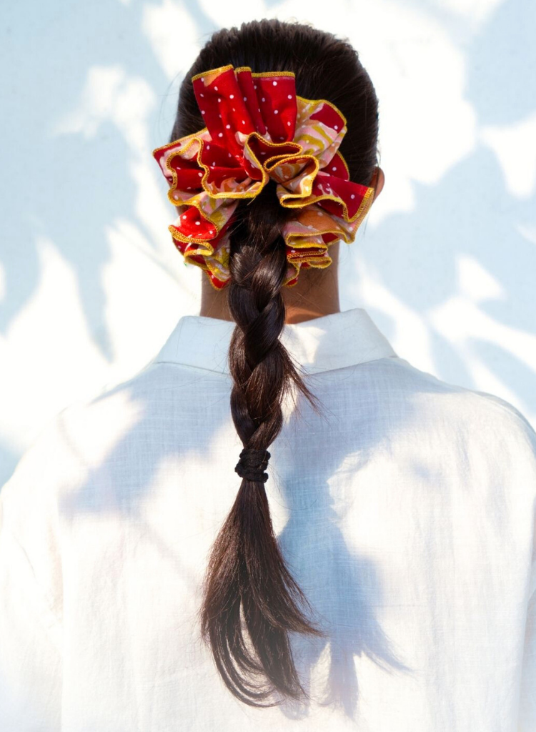 Mandana-Scrunchie-C.png